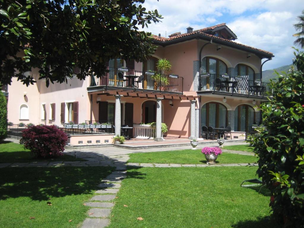 Villa Margherita Lake Maggiore ภายนอก รูปภาพ